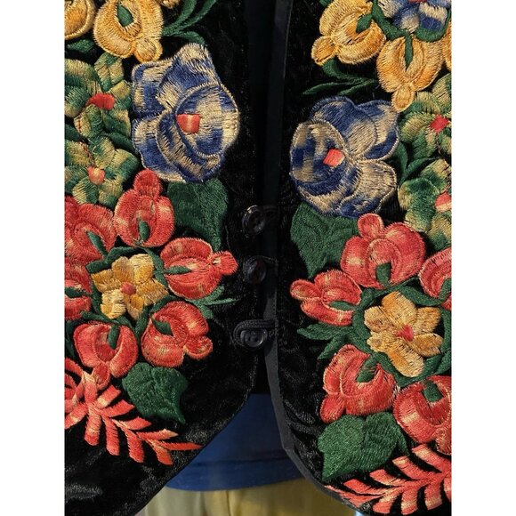 VINTAGE GREEN VELVET EMBROIDERED VEST WOMENS SZ SMALL MEDIUM - Picture 4 of 4